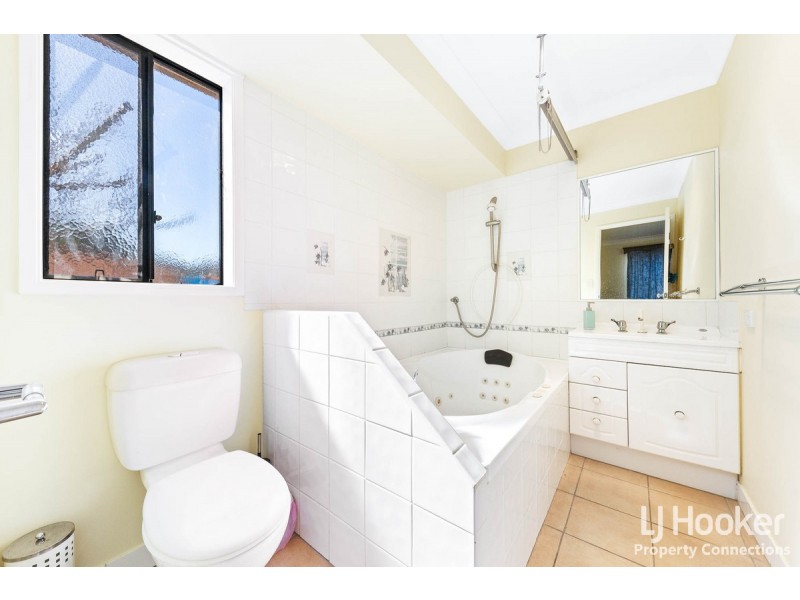 18 Vibrant Court, Dakabin QLD 4503