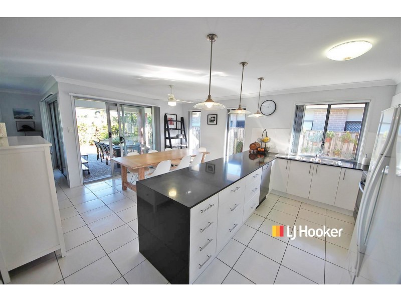 25 Honeyeater Crescent, Dakabin QLD 4503