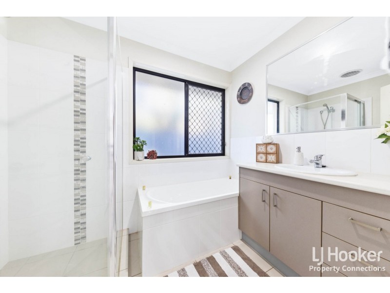 19 Honeyeater Crescent, Dakabin QLD 4503