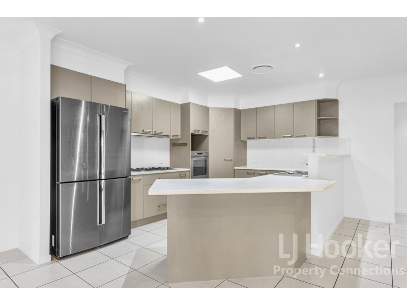 16 Yellow Robin Court, Narangba QLD 4504