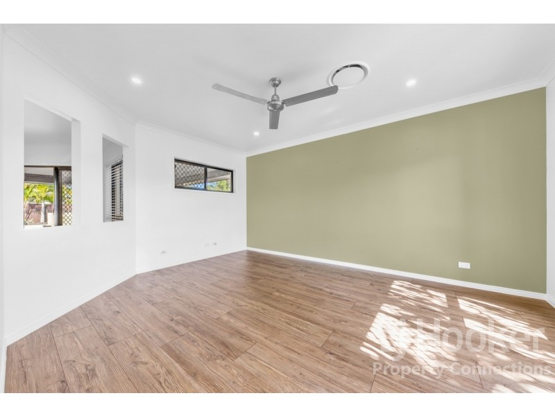 16 Yellow Robin Court, Narangba QLD 4504