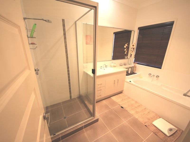 27 Morgan Street, North Lakes QLD 4509