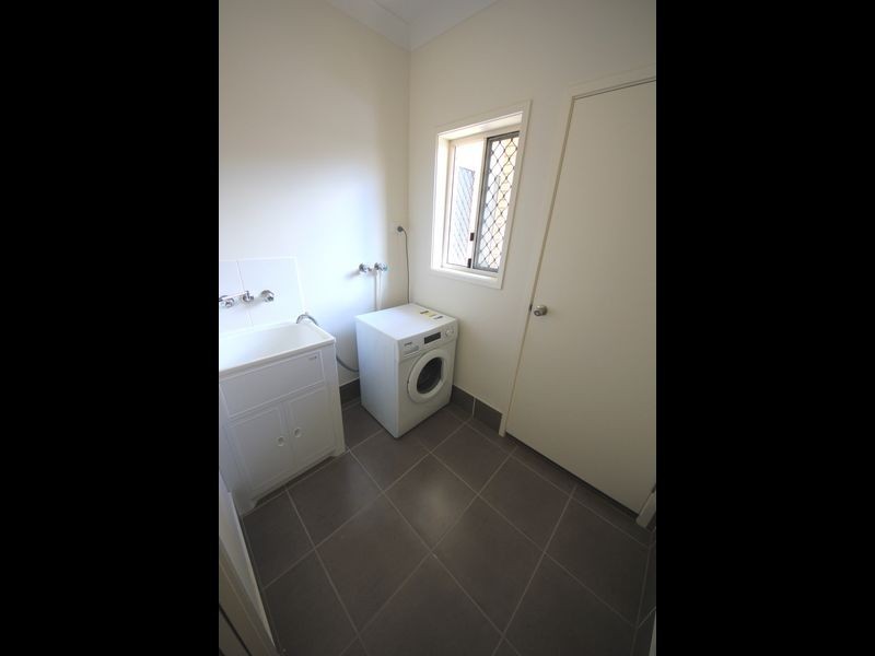 27 Morgan Street, North Lakes QLD 4509