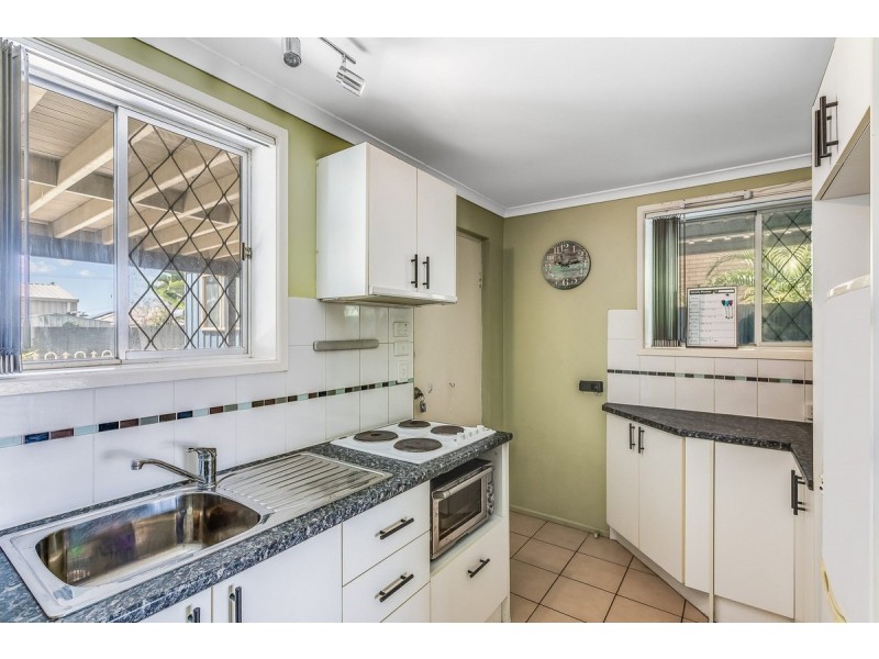 8 Maurice Street, Kallangur QLD 4503