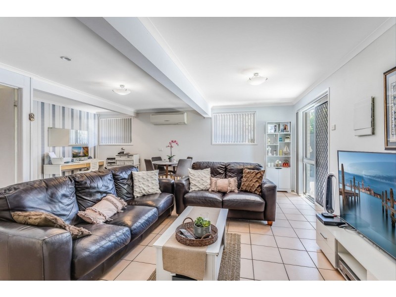 8 Maurice Street, Kallangur QLD 4503