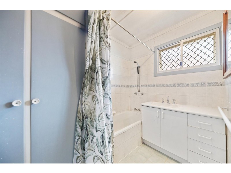 33 Kent Street, Kallangur QLD 4503