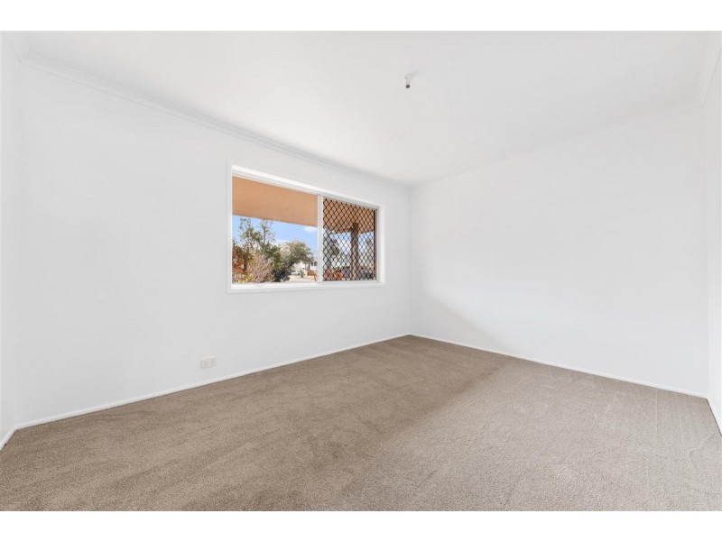 4 Medhurst Street, Kallangur QLD 4503