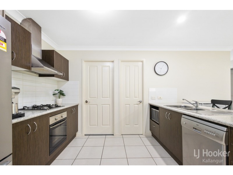 4 Outlook Court, Kallangur QLD 4503