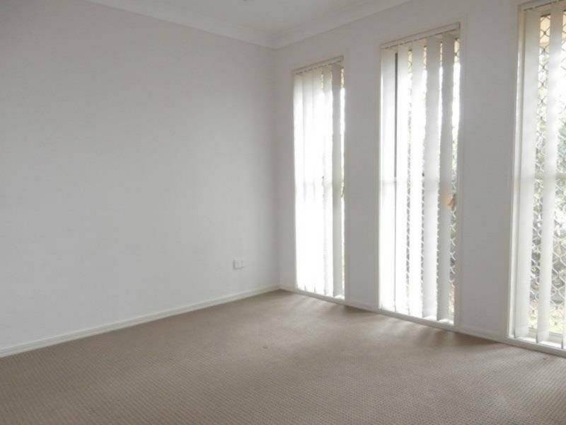 18 Kingfisher Street, Dakabin QLD 4503