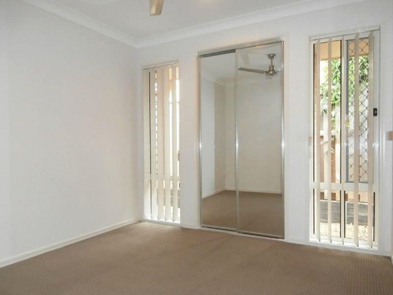 18 Kingfisher Street, Dakabin QLD 4503