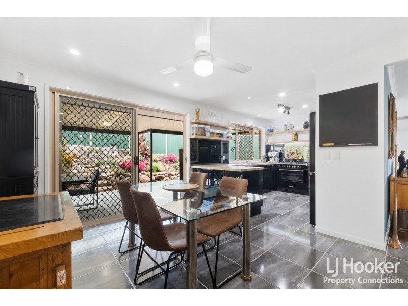 3 Monduran Court, Petrie QLD 4502