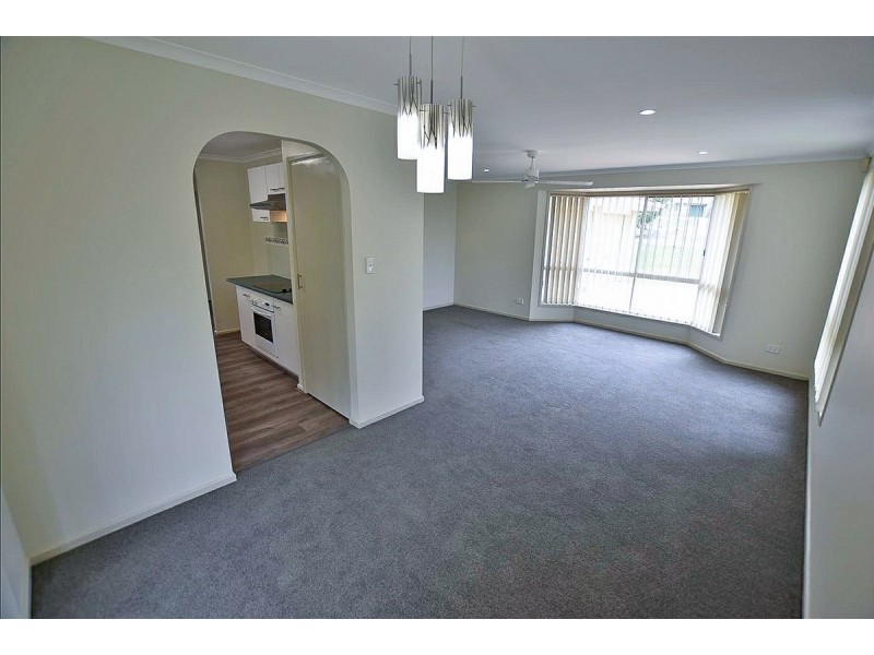7 Lyrebird Way, Kallangur QLD 4503