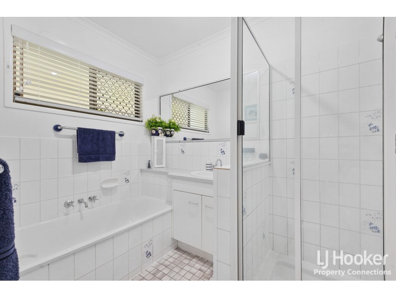 32 Killara Crescent, Petrie QLD 4502