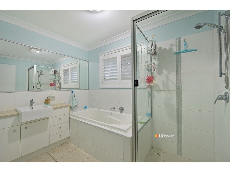 4 Aniseed Crescent, Griffin QLD 4503