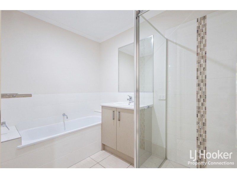1/25 Fern Parade, Griffin QLD 4503