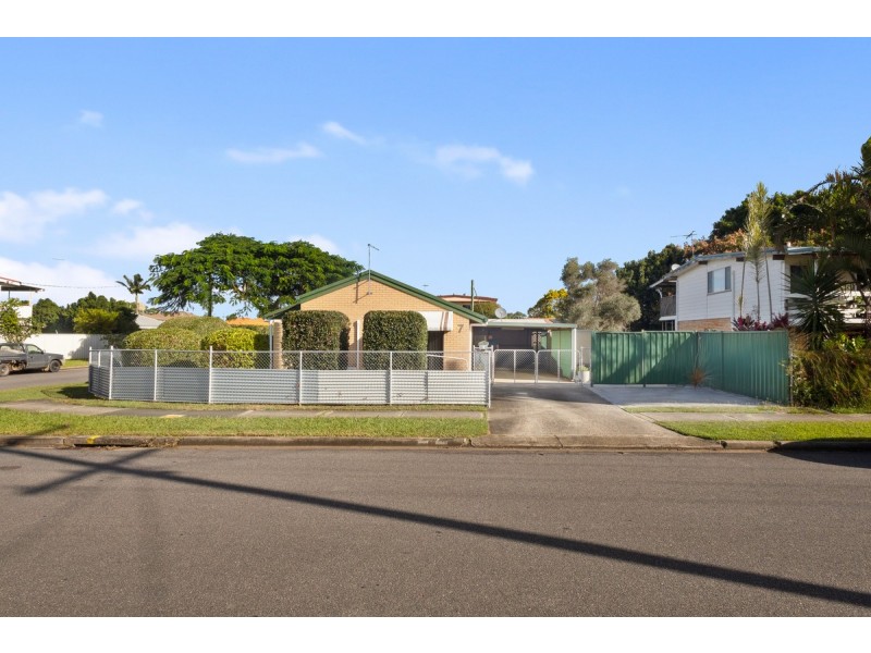 7 Kahala Road, Kallangur QLD 4503