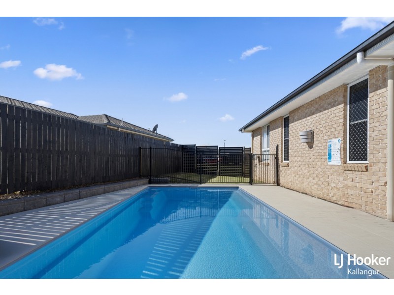 6 Gatsby Court, Kallangur QLD 4503