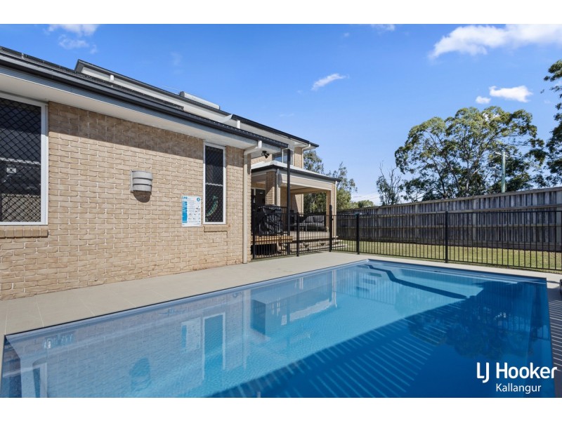 6 Gatsby Court, Kallangur QLD 4503