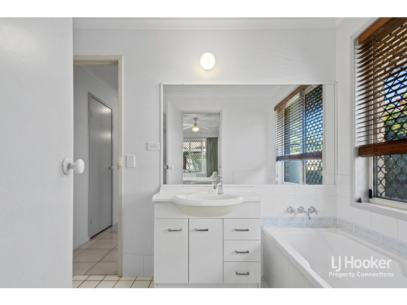 20 Walton Crescent, Murrumba Downs QLD 4503