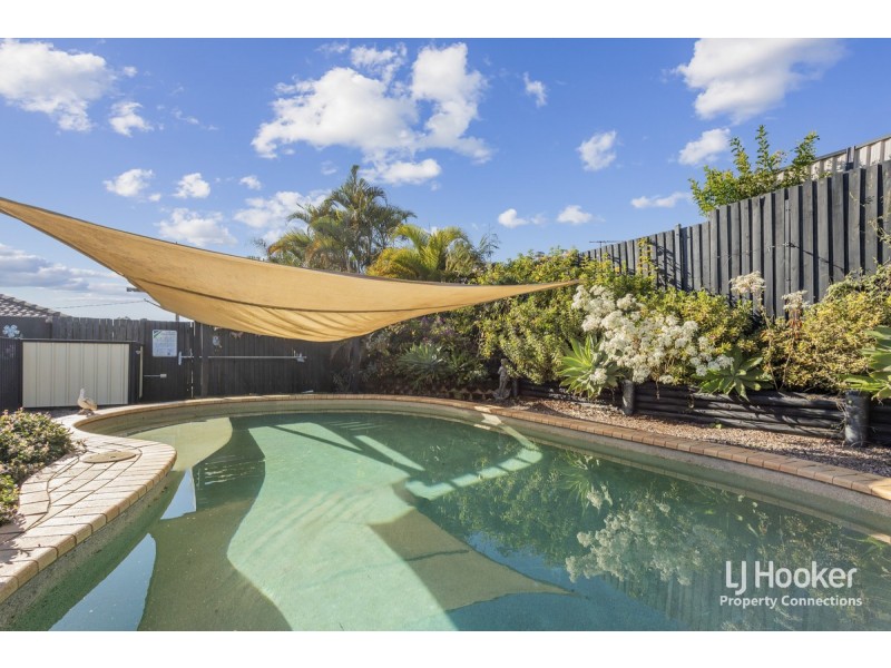 10 Maurienne Road, Petrie QLD 4502