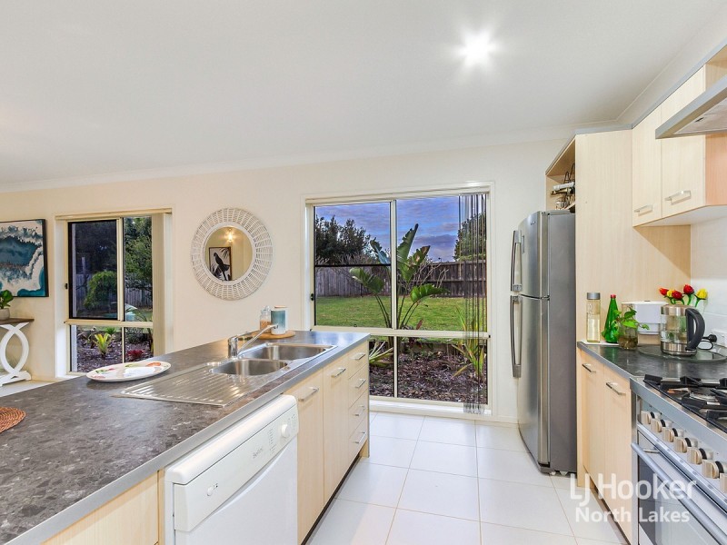 18 Menara Circuit, North Lakes QLD 4509