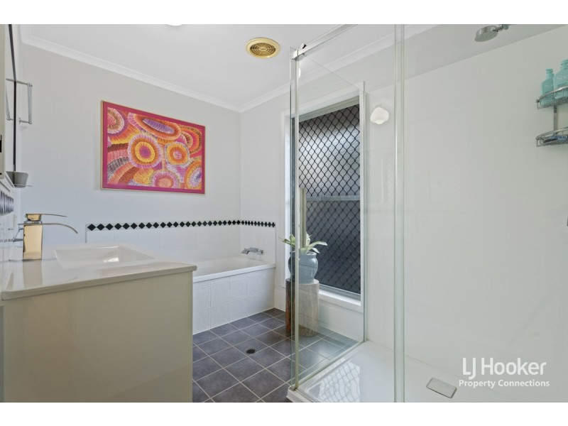 18 Constantia Drive, Petrie QLD 4502