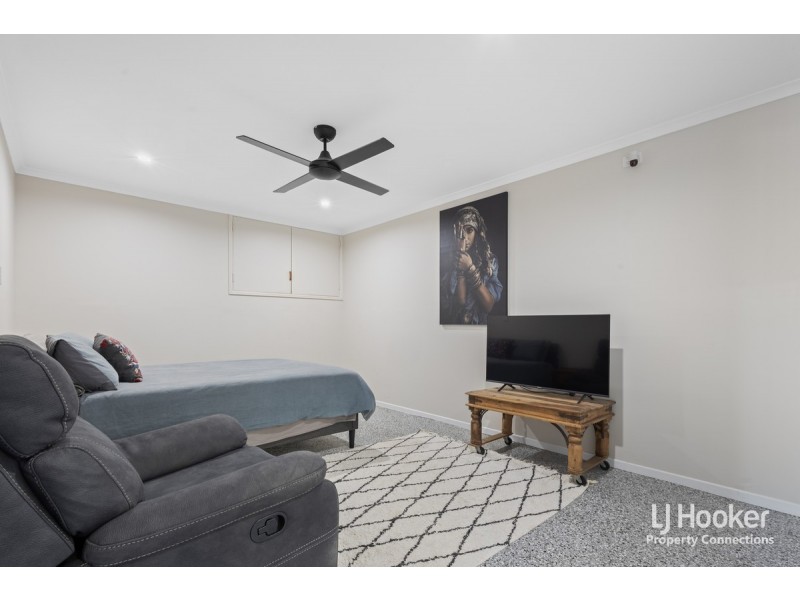 18 Constantia Drive, Petrie QLD 4502