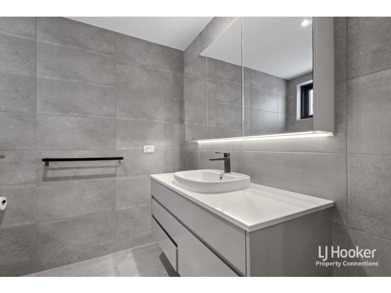 2/738 Gympie Road, Lawnton QLD 4501