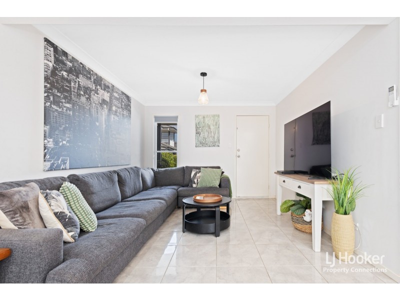 6/1 Santa Ana Lane, Griffin QLD 4503