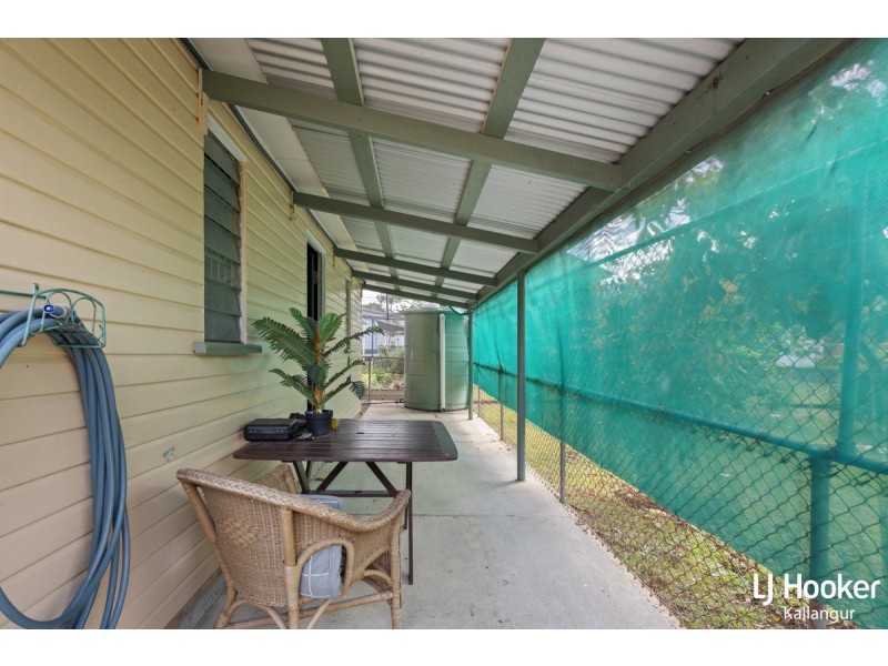 15 The Crescent, Kallangur QLD 4503