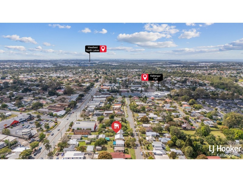 15 The Crescent, Kallangur QLD 4503