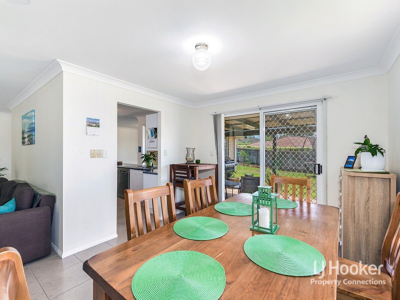 7 Azure Crescent, Griffin QLD 4503