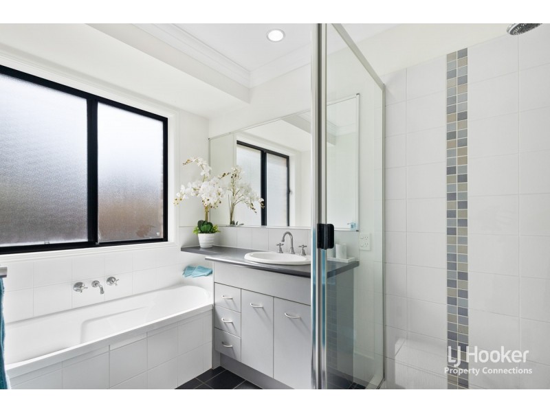 8 Highgrove Court, Kurwongbah QLD 4503