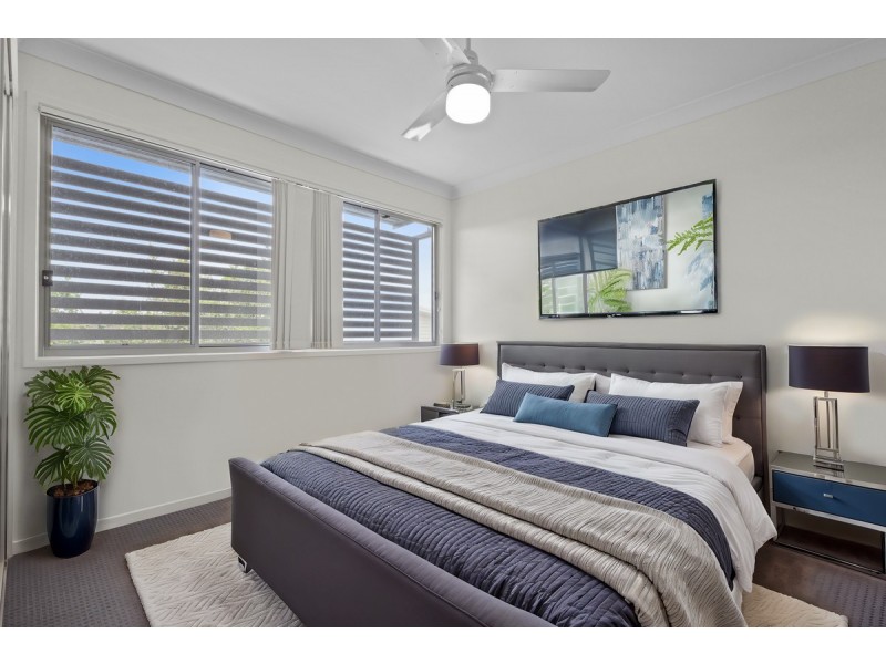 2/20 Oakwood Court, Warner QLD 4500