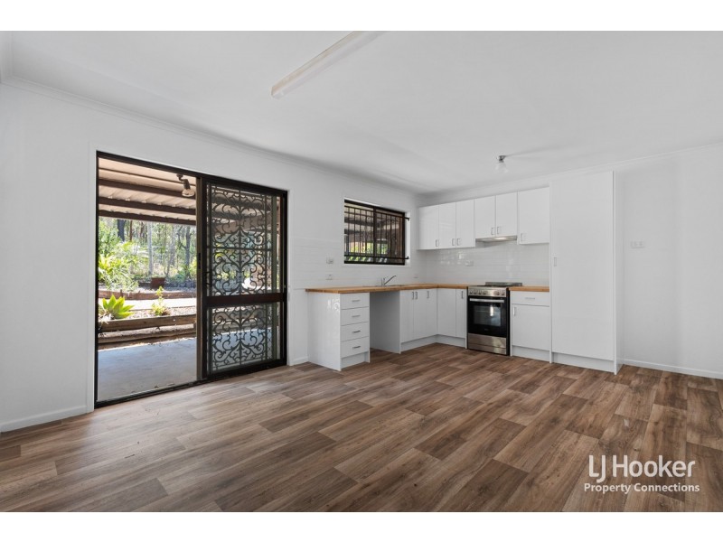 25 Mona Vale Way, Petrie QLD 4502