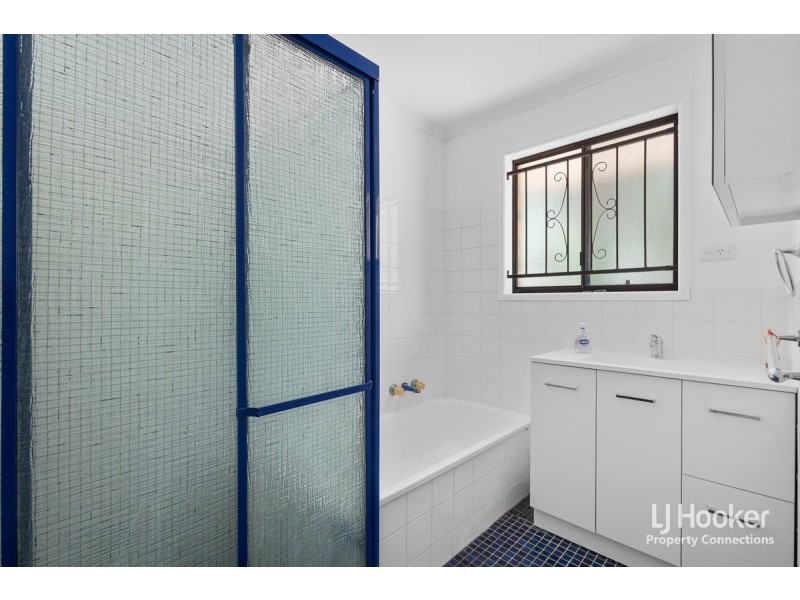 25 Mona Vale Way, Petrie QLD 4502