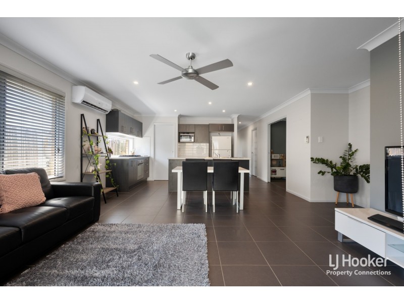 5 Cootharaba Crescent, Warner QLD 4500