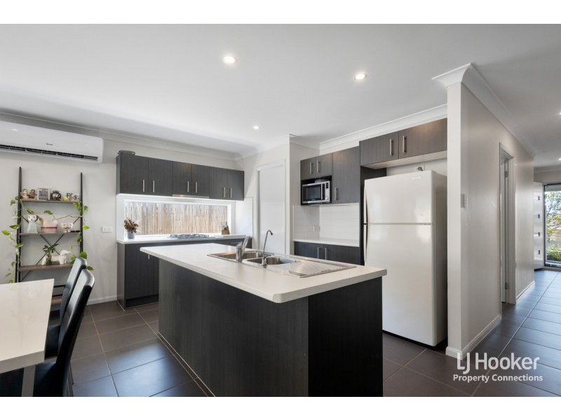 5 Cootharaba Crescent, Warner QLD 4500