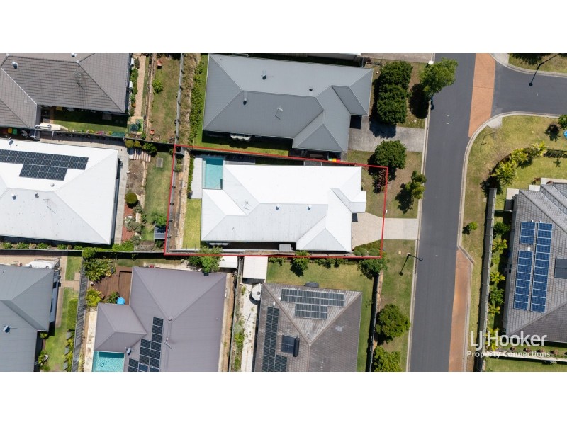 5 Cootharaba Crescent, Warner QLD 4500
