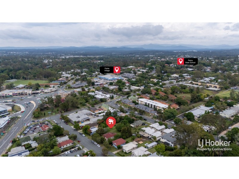 13 Reid Street, Petrie QLD 4502