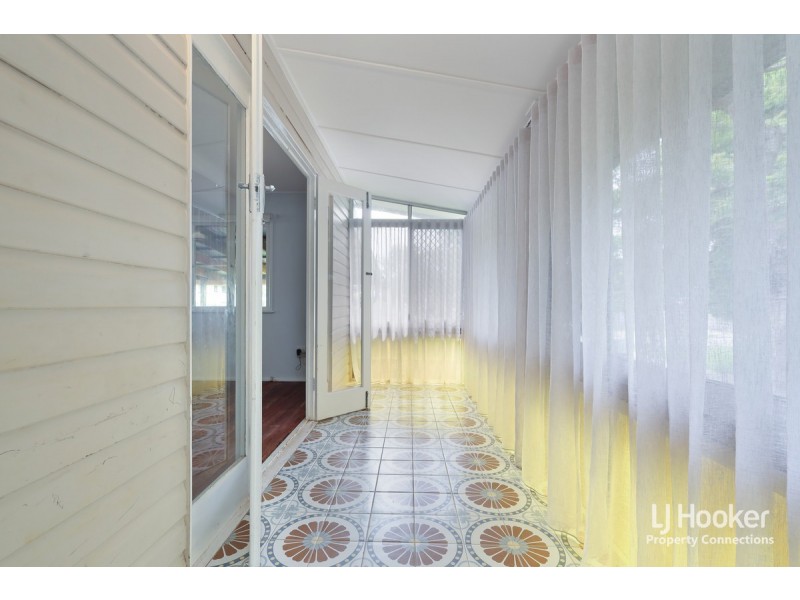 34 Andrew Street, Kallangur QLD 4503