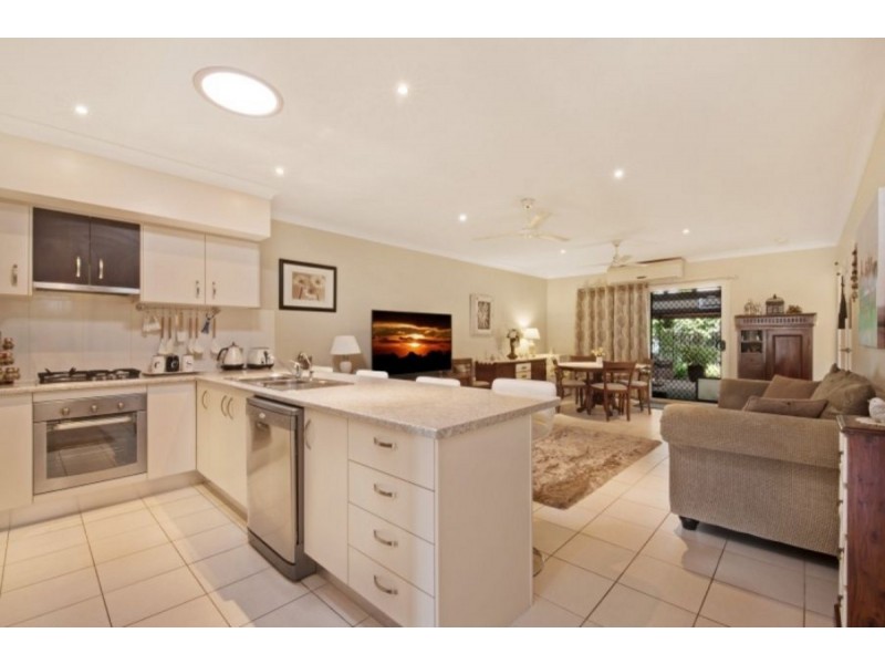 2/73 Glass House Circuit, Kallangur QLD 4503