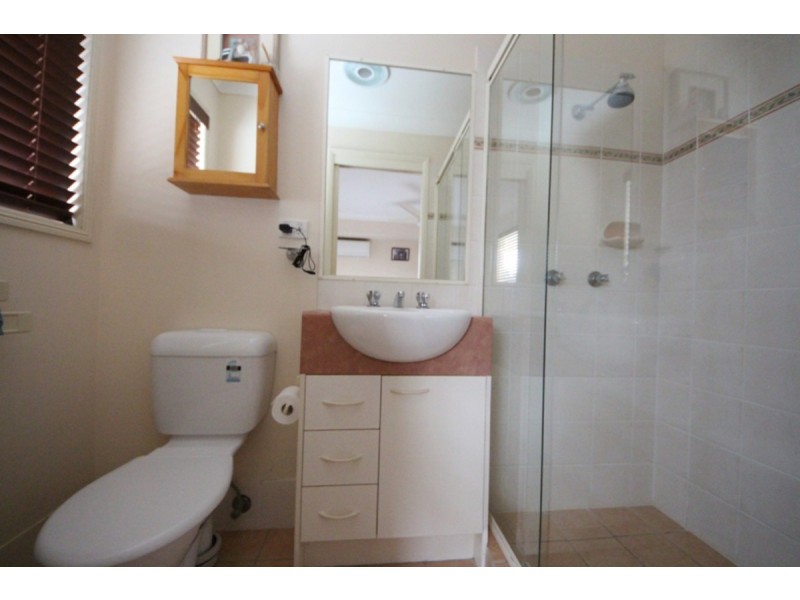 13 Esk Place, Kallangur QLD 4503