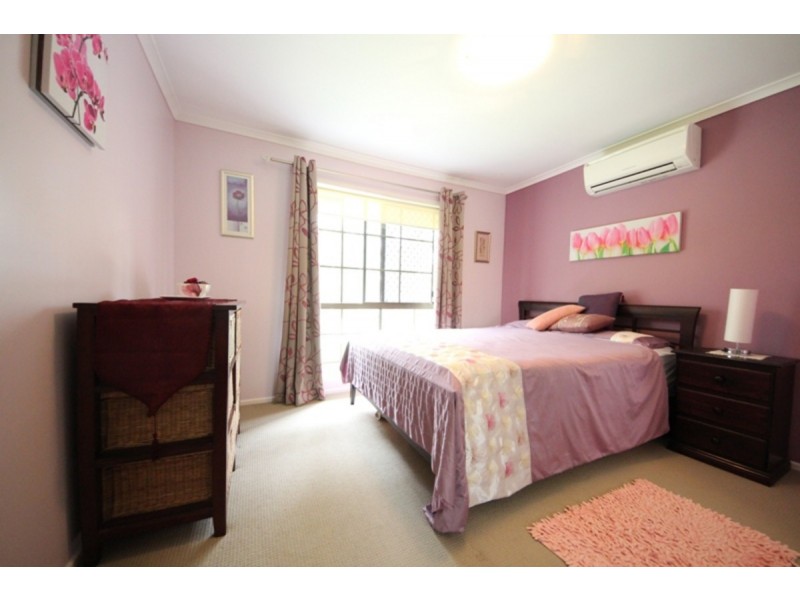 4 Woodcroft Court, Kallangur QLD 4503