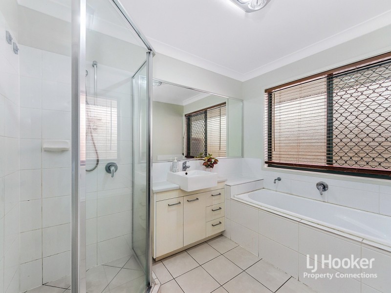 6 Elderflower Circuit, Griffin QLD 4503