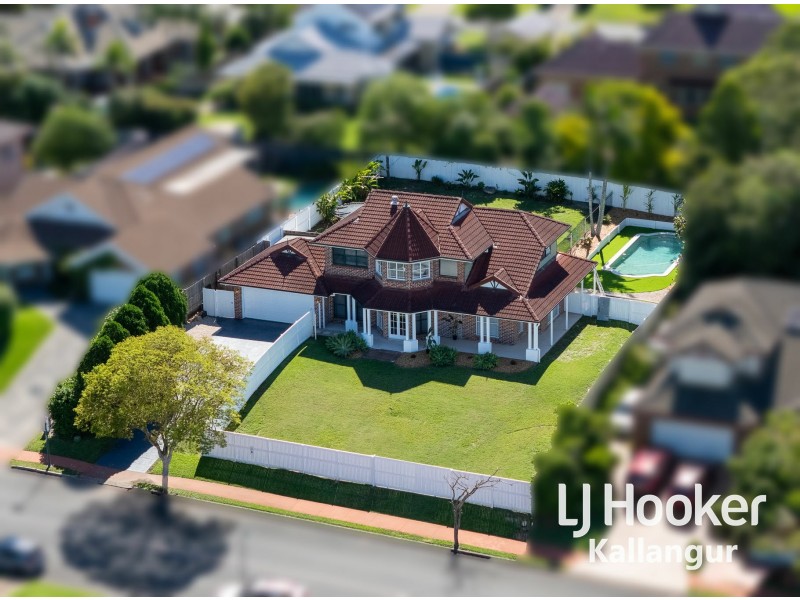 22 Castle Hill Drive, Murrumba Downs QLD 4503