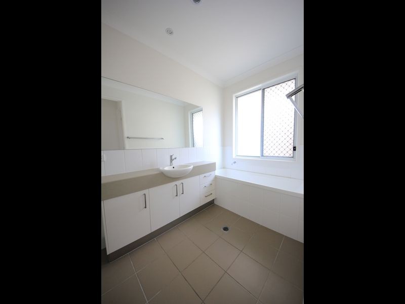 30 Wallis Circuit, North Lakes QLD 4509