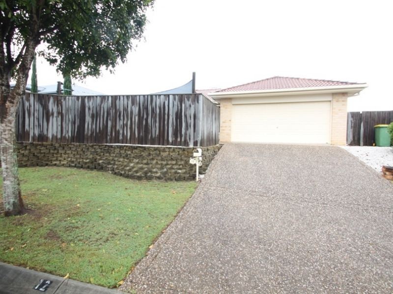 12 Finnegan Drive, North Lakes QLD 4509