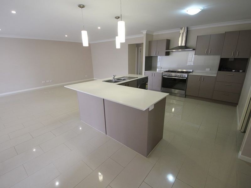 7 Bonnet Parade, Mango Hill QLD 4509