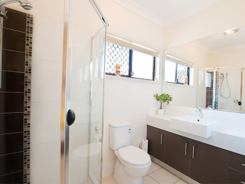 12 Planigale Crescent, North Lakes QLD 4509
